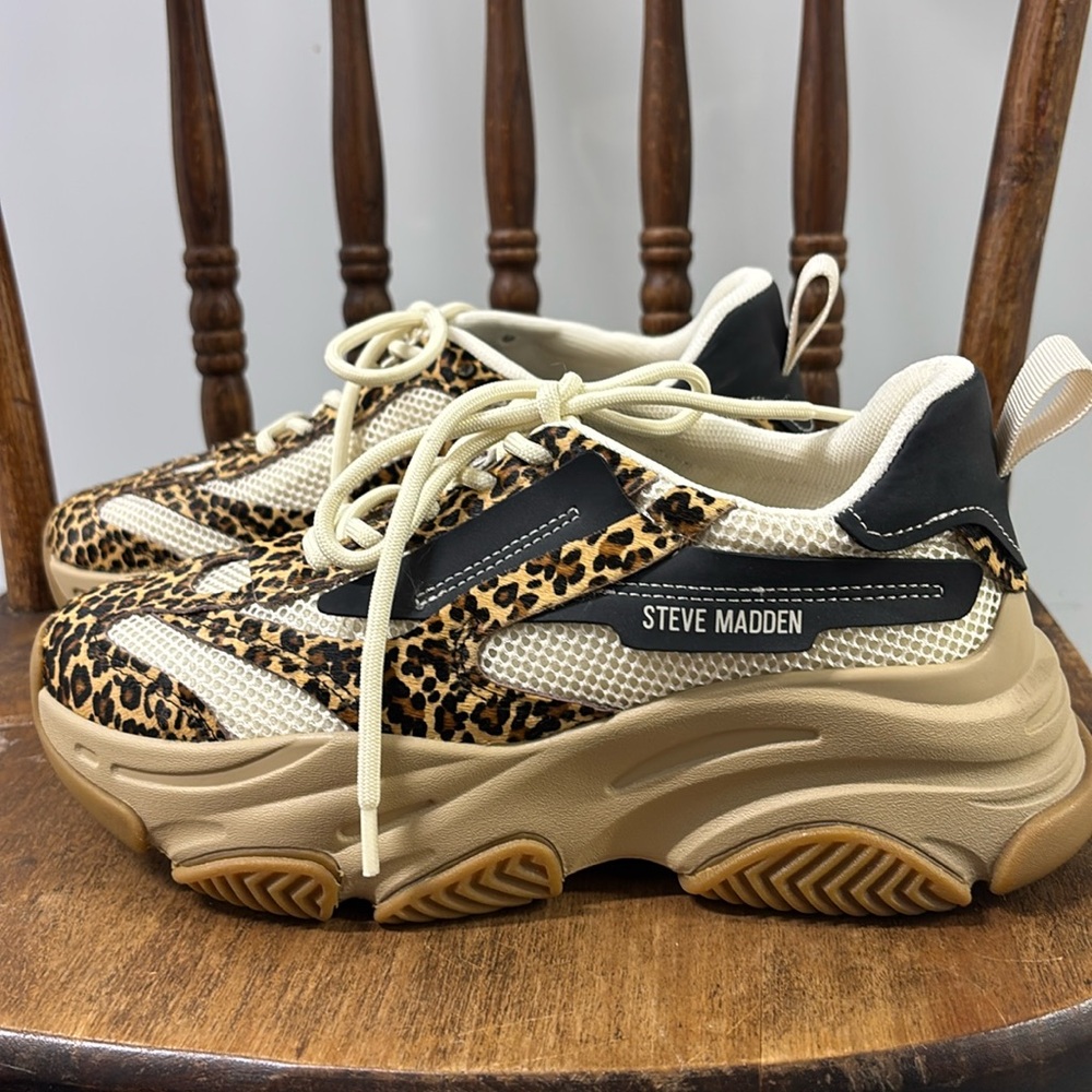 Steve Madden possession Cheetah Tennis shoes size 8
